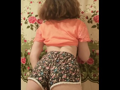 ❤️ סעקסי יונג באַבע סטריפּינג אַוועק איר קורצע הייזלעך אויף אַפּאַראַט אַנאַל פּאָרן ביי אונדז yi.risegame.top